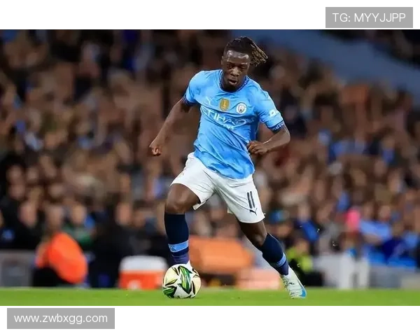 胡萨诺夫崛起成曼城新宠引关注